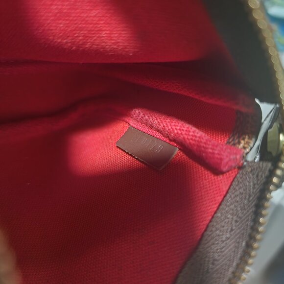 Authentic LV mini pochette - Picture 5 of 7